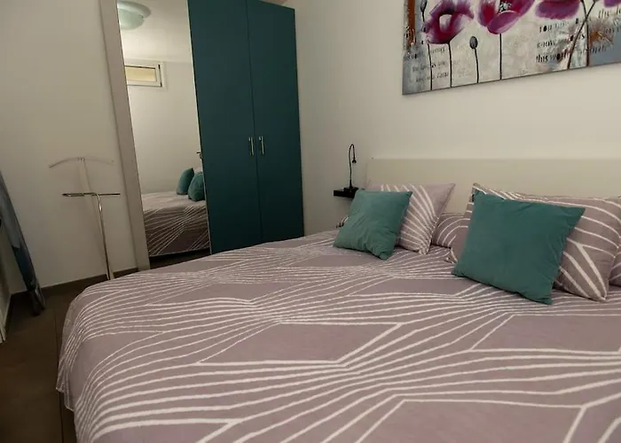 Apartament Cristianos, Ocean And Harbour View, Pedestrian *