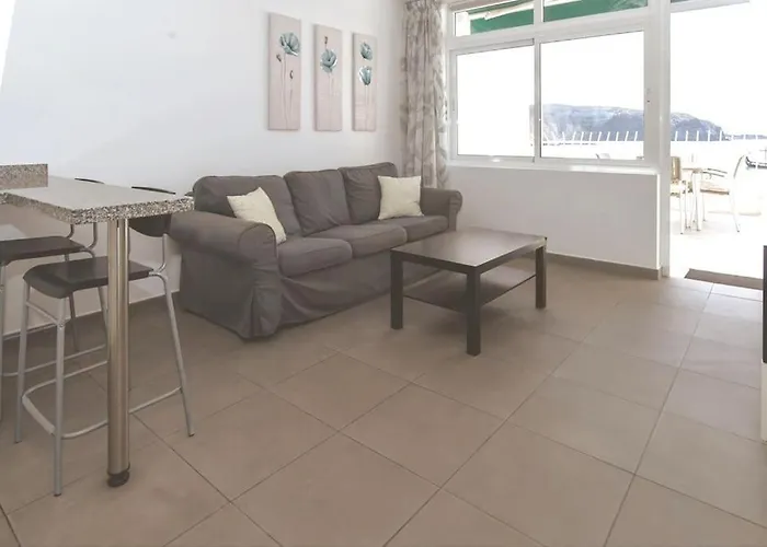 Cristianos, Ocean And Harbour View, Pedestrian Apartament *