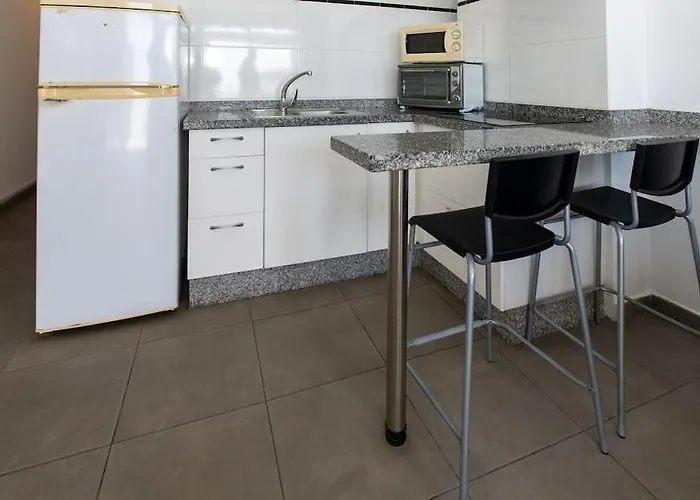 Cristianos, Ocean And Harbour View, Pedestrian Apartament