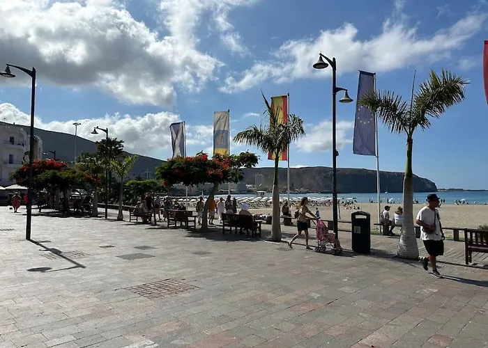 Lägenhet Cristianos, Ocean And Harbour View, Pedestrian *