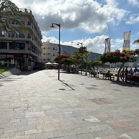 Apartmán Cristianos, Ocean And Harbour View, Pedestrian *
